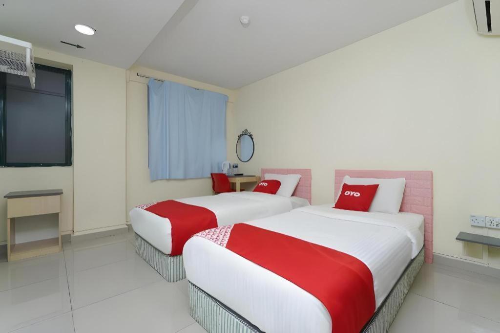 Oyo 89717 Budget Star Hotel Куала Лумпур Екстериор снимка