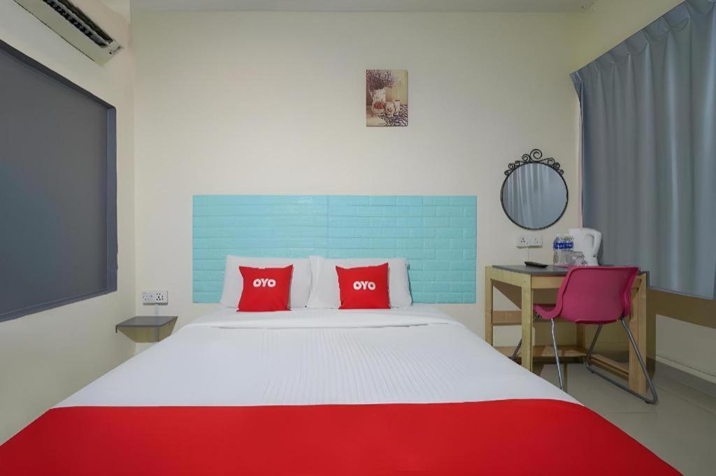 Oyo 89717 Budget Star Hotel Куала Лумпур Екстериор снимка