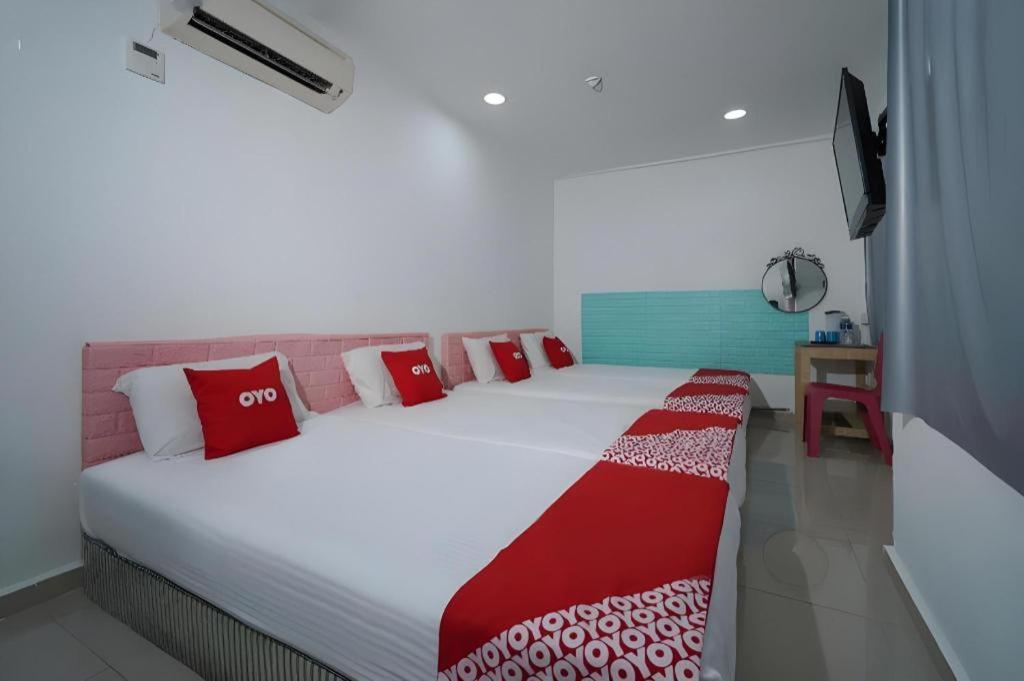 Oyo 89717 Budget Star Hotel Куала Лумпур Екстериор снимка