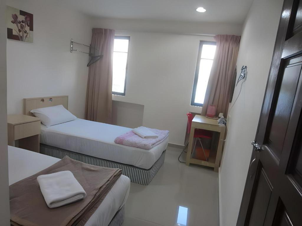 Oyo 89717 Budget Star Hotel Куала Лумпур Екстериор снимка