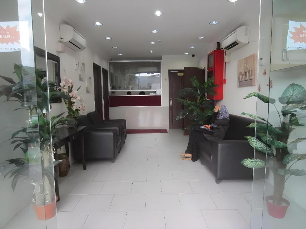 Oyo 89717 Budget Star Hotel Куала Лумпур Екстериор снимка
